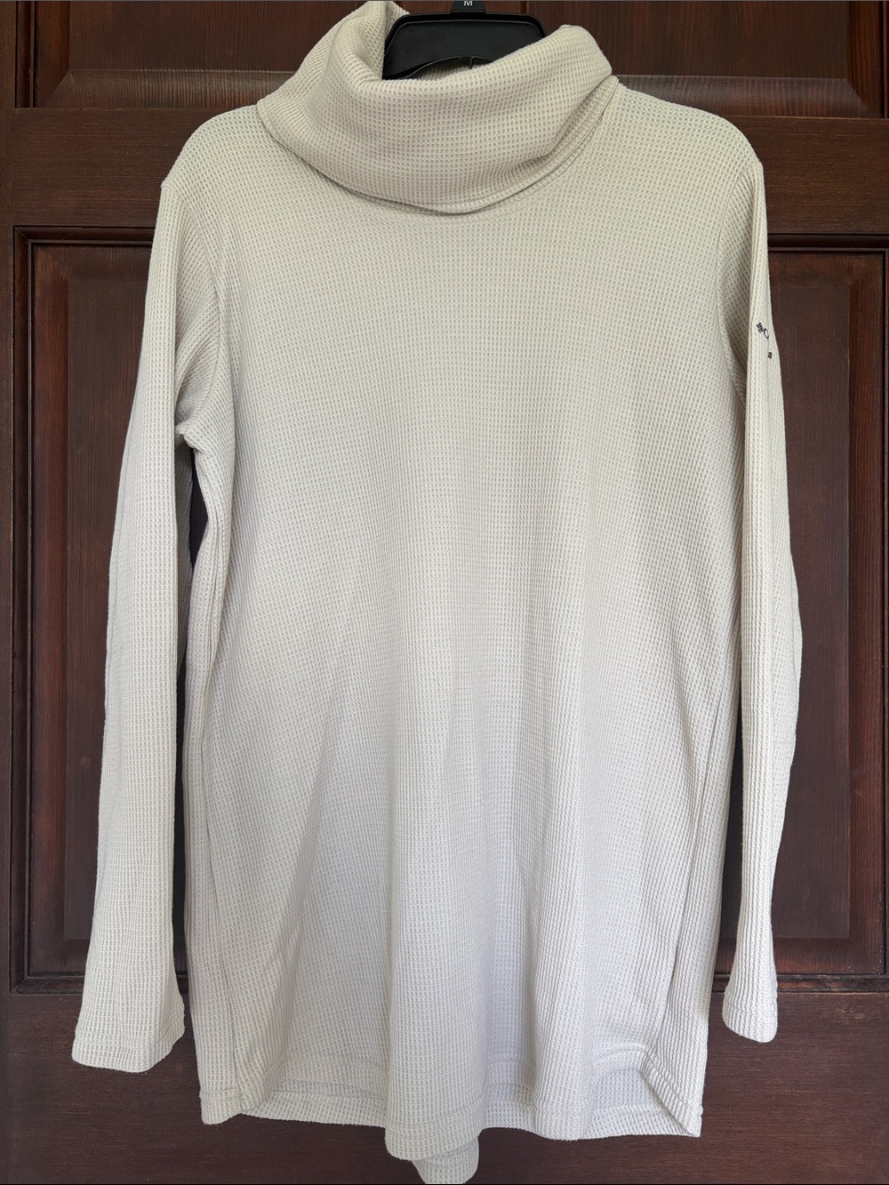 Columbia waffle cowl neck pull over, L